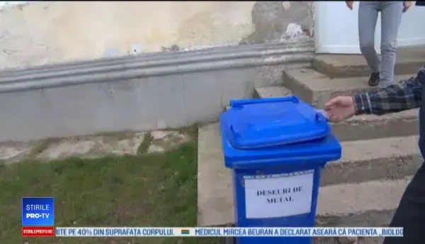 Reacția unui director de școală când află că gunoiul trebuie colectat selectiv în fiecare clasă