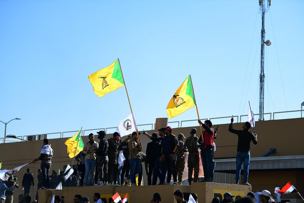 Reacţia SUA, după ce ambasada din Bagdad a fost incendiată de protestatari