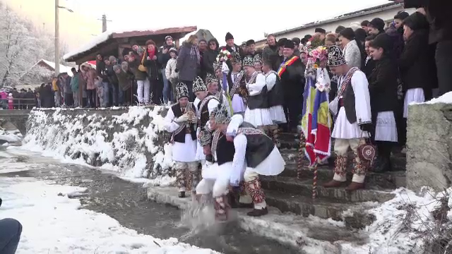 Tradiții inedite de Sf. Ion. De ce a fost un tânăr scufundat de prieteni în apa rece ca gheața