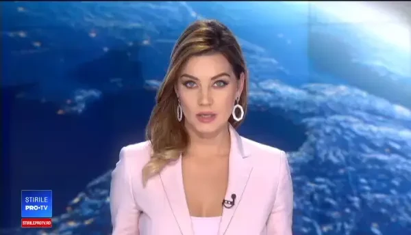 Incendiu violent la o mănăstire din Apuseni. Localnicii au intervenit să ajute pompierii