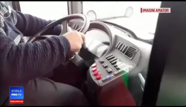 Românii tremură de frig în autobuzele cumpărate din Turcia. Șoferii au 10 grade în cabină