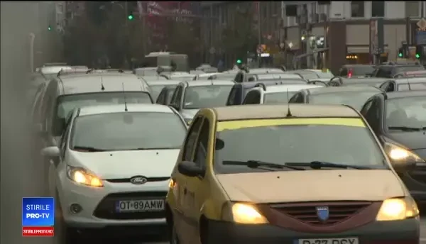 Poluarea din București, la nivel record. Firea: "Dacă se sufocă, e mai bine la Iaşi"