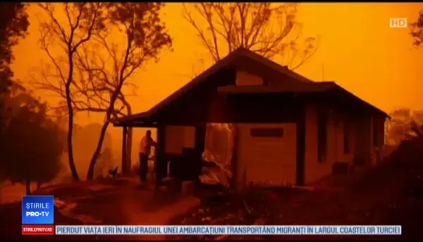 Un australian a făcut pariu că locuința sa va rezista în fața incendiilor: ”Nu plec!”