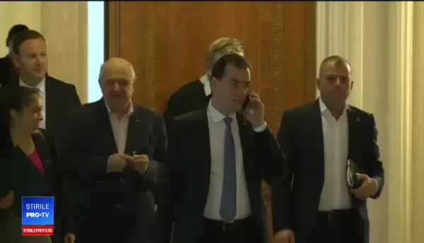 Planul prin care PNL vrea să mai câştige 500 de primari. "Fake prim-miniştri"