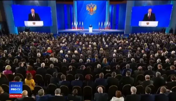 Guvernul rus a demisionat. Putin îi mulțumește lui Dmitri Medvedev pentru rezultate