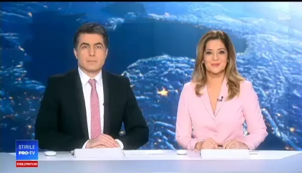 Sute de mii de lalele au acoperit o faimoasă piață din Amsterdam. Au fost date pe gratis