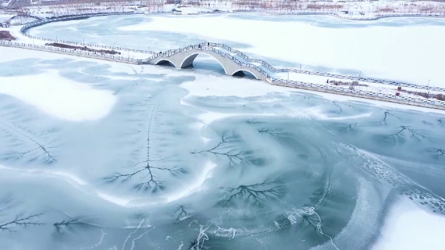 Imagini fascinante într-un oraș din China. Localnicii au rămas uluiți de peisaj