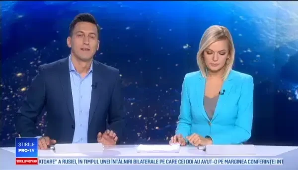 Creștinii pe rit vechi au sărbătorit Boboteaza. Peste 200 de persoane au înotat după cruce