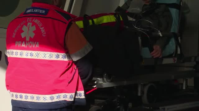 O femeie din Prahova și-a înjunghiat soțul de mai multe ori în piept