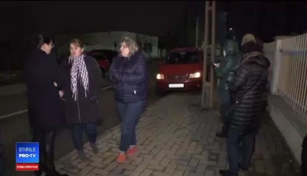 Elevi intoxicați la dezinsecția din liceu. Noi cazuri de îmbolnăviri după reluarea cursurilor