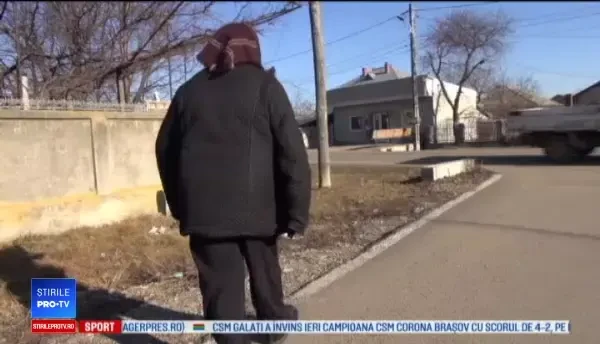 Reacția salvatoare a unei femei de 76 de ani din Neamț când s-a trezit cu un hoț peste ea în casă