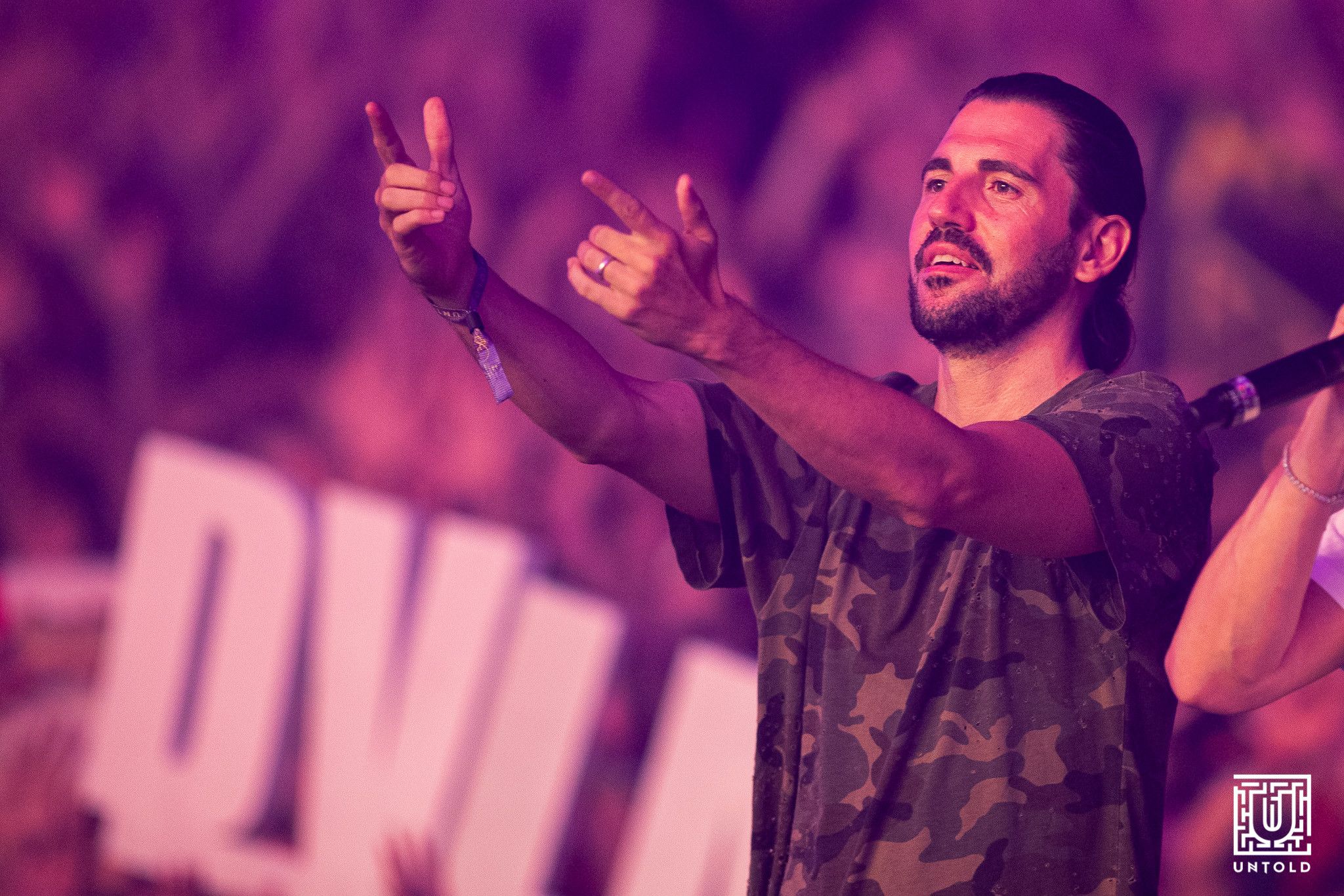 DJ-ul care trebuia să joace în Bad Boys 3, însă n-a ajuns la filmări din cauza problemelor cu viza