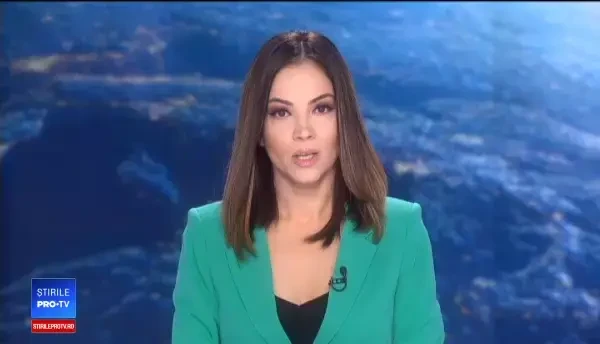 O vulpe s-a furișat în scara unui bloc din Buzău. Ar fi coborât din pădure