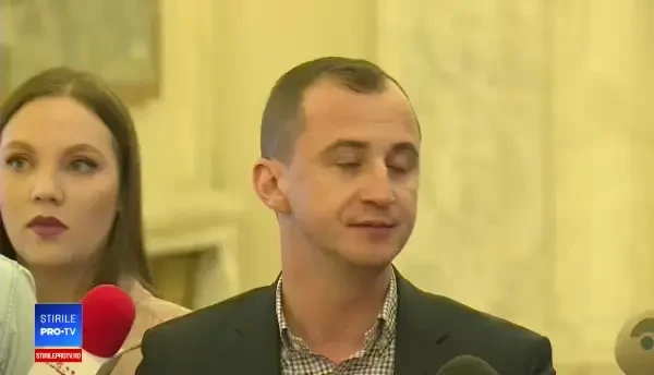 Liderul deputaților PSD, despre moțiunea de cenzură depusă de PSD: ”Ăă .. cum e titlul?”
