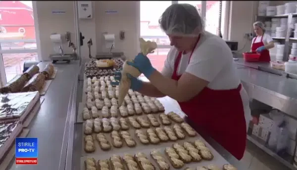 România exportă tot mai mulţi cârnaţi şi sărăţele. Cine le cumpără, de fapt