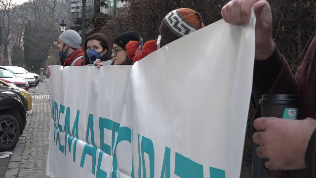 Cetăţenii care au ajuns să facă treaba Gărzii de Mediu. "Asistăm la un Cernobîl românesc"