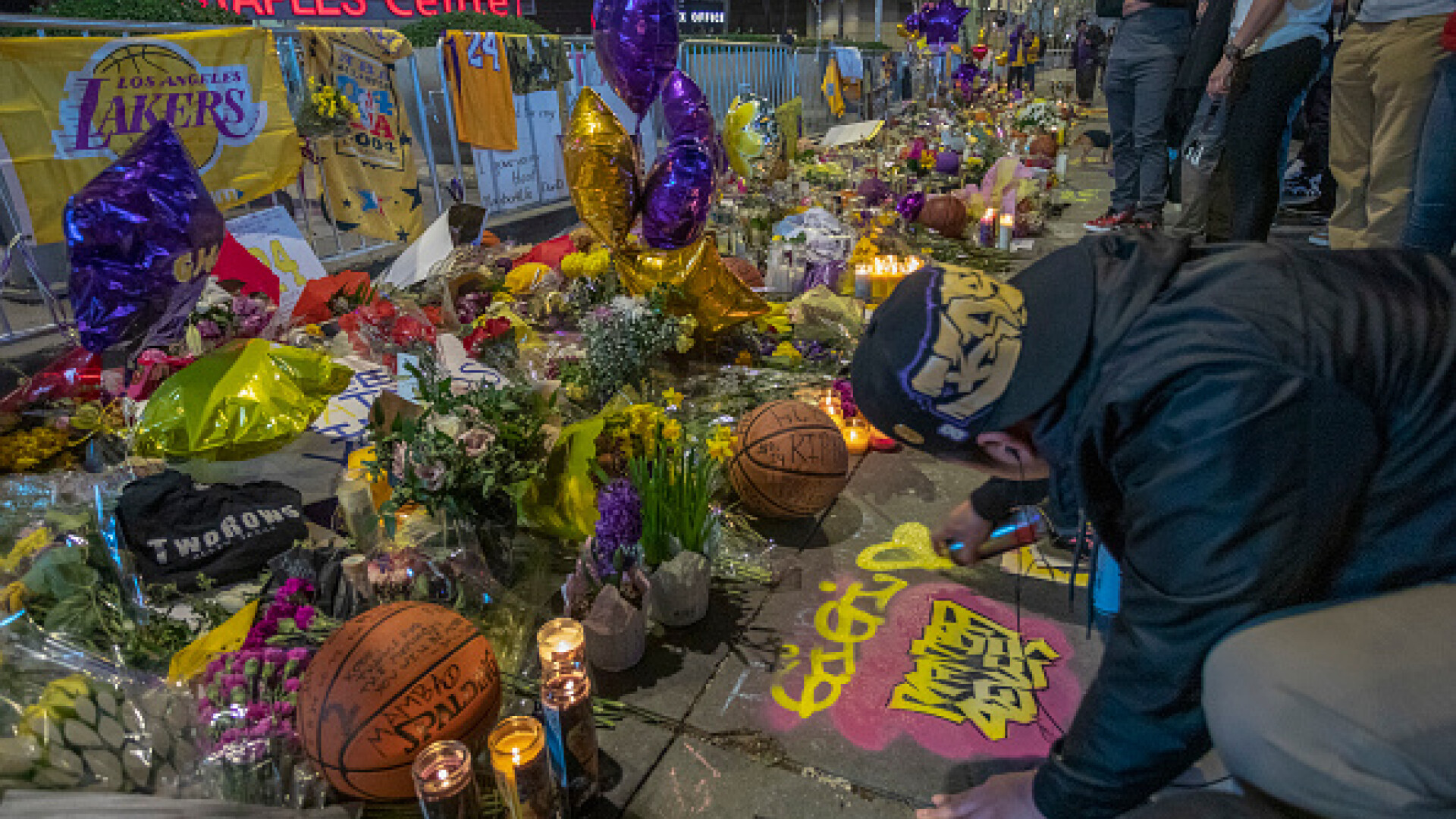 Kobe Bryant, omagiat de foștii colegi din echipa Los Angeles Lakers