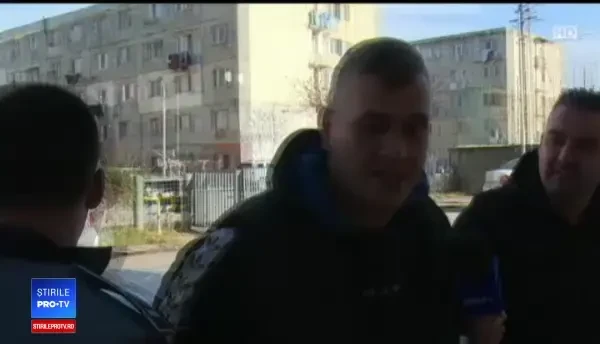 Un bărbat din Dâmboviţa urmărit de poliţie a sunat la 112 ca să scape de agenţi