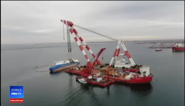 Eșec în operațiunea de ridicare a navei cu oi moarte din portul Midia. S-a deschis anchetă