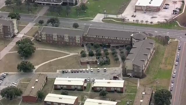 Alertă în campusul unei universități. Cel puțin 2 femei au murit și un bebeluș a fost rănit