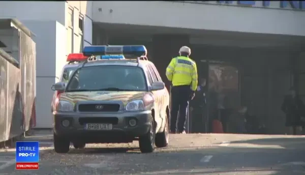 Caz șocant la spitalul din Huși. Un pacient a căzut de la etajul doi și a decedat pe loc