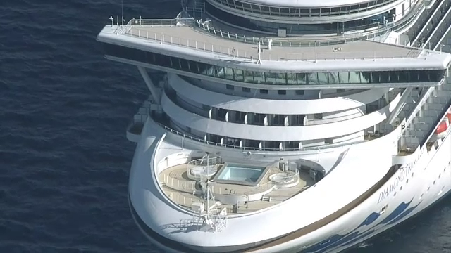 Epidemia de coronavirus. Mii de persoane, în carantină pe două vase de croazieră