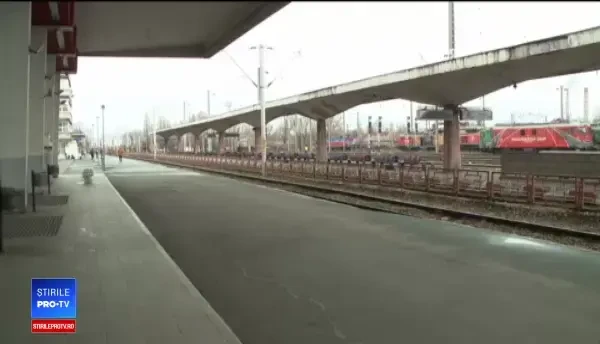 Un tren privat pe ruta Arad - Bucureşti a ajuns în Craiova cu o întârziere de 380 minute