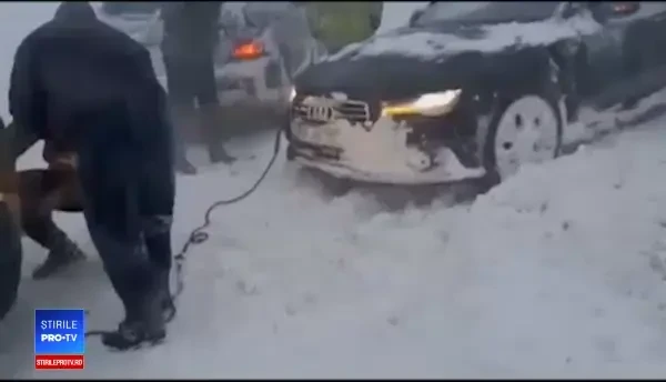 Vremea a făcut ravagii și în Balcani. Mai multe țări, lovite de ninsori, viscol și vânt puternic