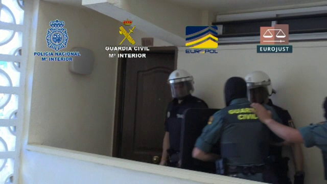 Românce salvate de poliţie, în Spania. Suma uriaşă obţinută de pe urma exploatării lor