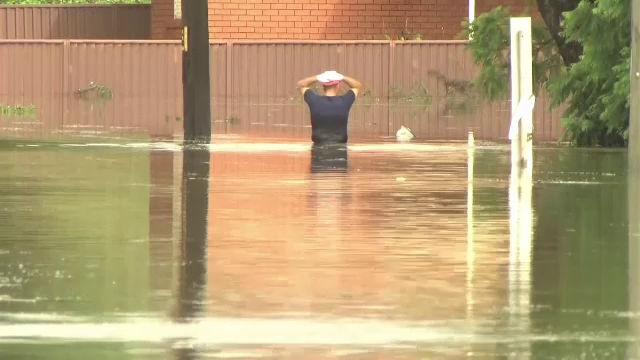 Furtuni fără precedent în Australia, după incendiile devastatoare. Zeci de mii de oameni, afectați