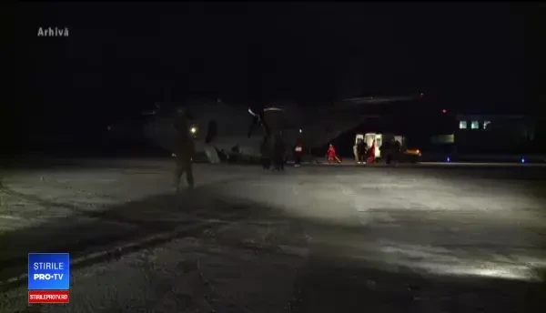 Numărul deceselor cauzate de coronavirus a trecut de 900. Doi români din Hubei au fost repatriați