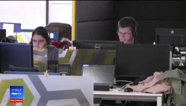 Românii, ultimii din UE la utilizarea calculatorului. Ne pricepem însă la stat pe Facebook