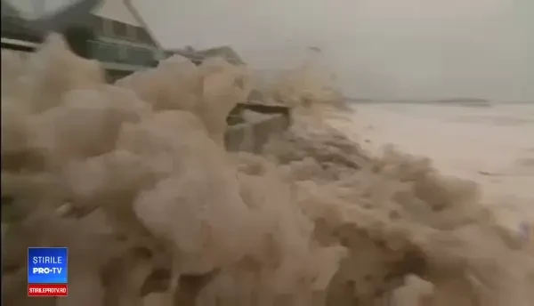 Furtuni fără precedent în Australia, după incendiile devastatoare. Zeci de mii de oameni, afectați