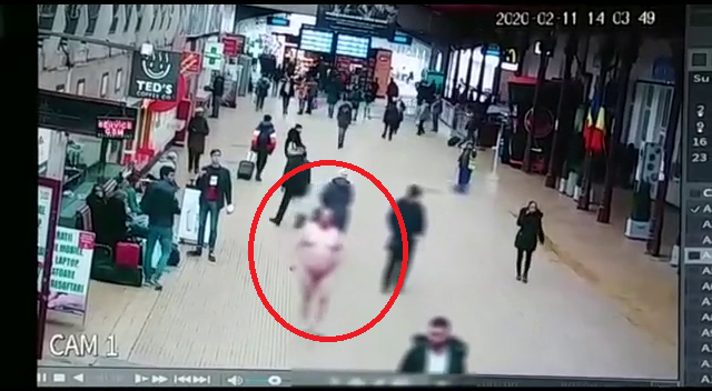 Incident în Gara de Nord. Un bărbat umbla dezbrăcat ”în semn de protest față de politicieni”