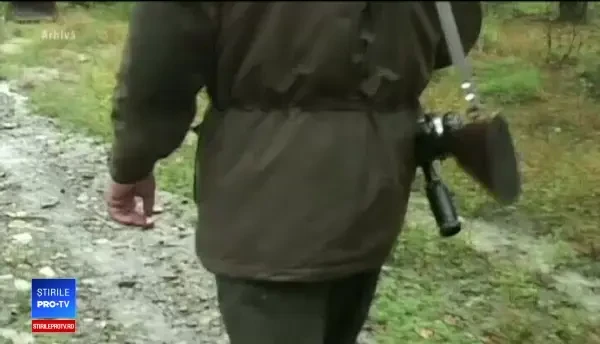 Tânăr din Galaţi, prins când vâna cu ogari, călare pe cal. Ce amendă a primit