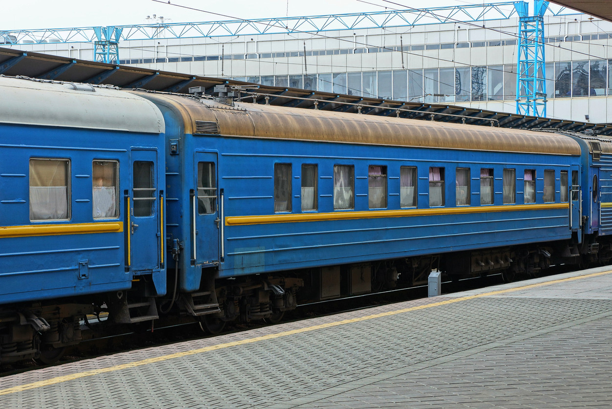 Un tren care circulă în România, considerat printre cele mai bune din Europa de jurnaliștii britanici