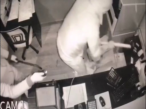 Jaf în câteva secunde la case de pariuri din București. Cum operau hoții. VIDEO