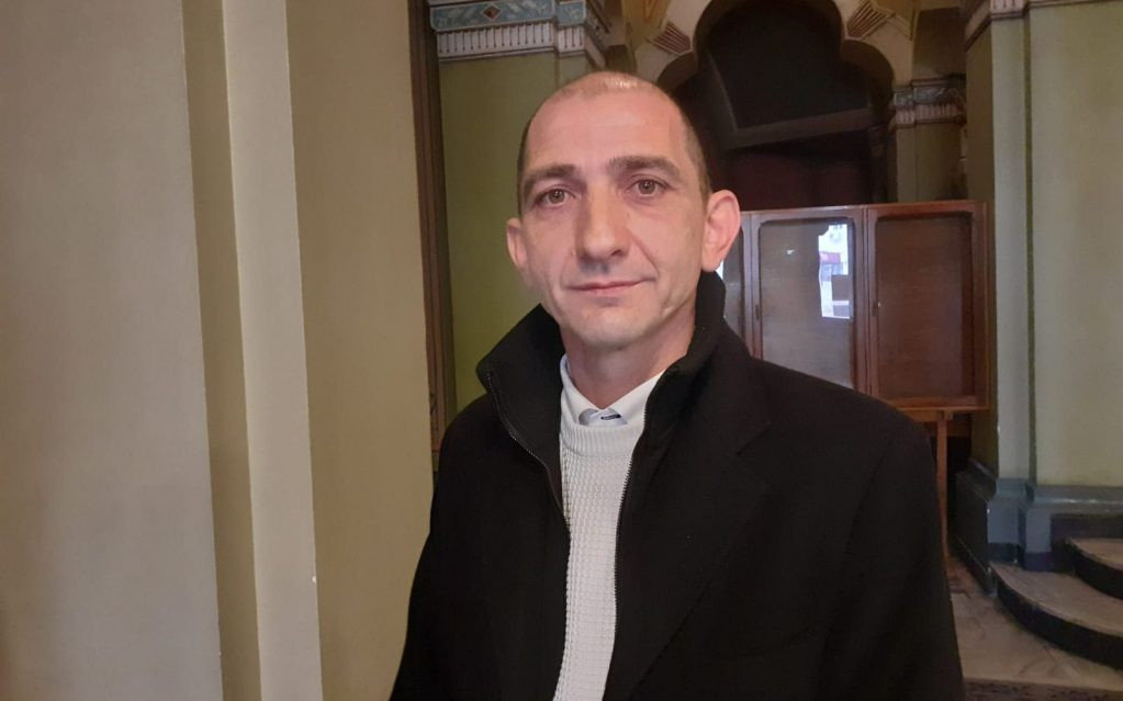 Un consilier local din Gorj îl acuză pe primar că i-a făcut avansuri: "A venit la mine acasă"