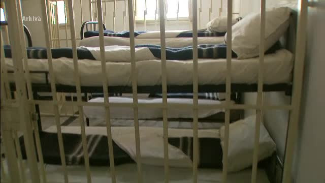 Condamnații pentru pentru omor, viol sau tâlhărie nu mai pot fi eliberați condiționat