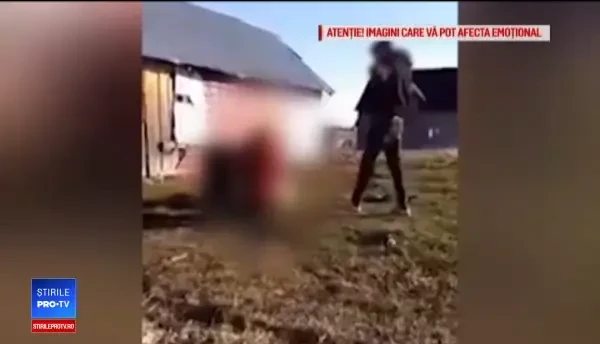 Adolescenta însărcinată, bătută cu biciul și torturată, vrea să se împace cu iubitul ei agresor