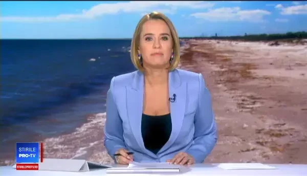 Anchetă la Sulina, după ce primarul a trimis muncitorii să încarce nisip de pe plajă