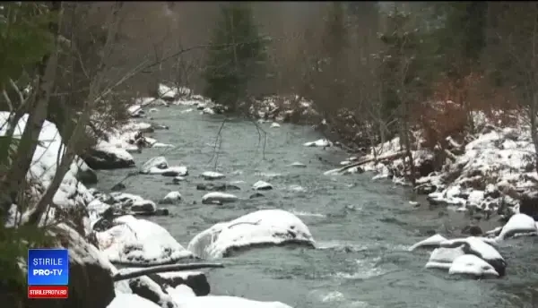 Motivul pentru care activiștii contestă construcția hidrocentralei de pe râul Răstolița