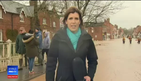 Furtuna Dennis produce pagube majore în Marea Britanie și Franța. Trei persoane au murit