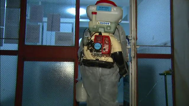 Alertă într-un bloc din Ploiești, după o dezinsecție. Ce probleme au acuzat locatarii