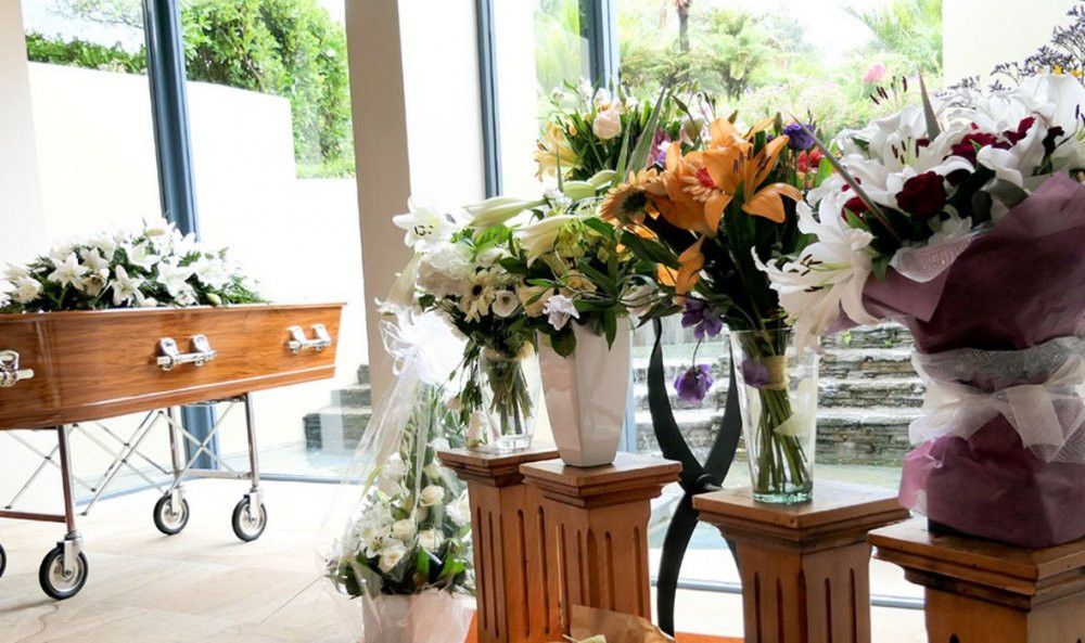 (P) Pregătirile pentru înmormântare, sfaturi de ajutor de la Rarox