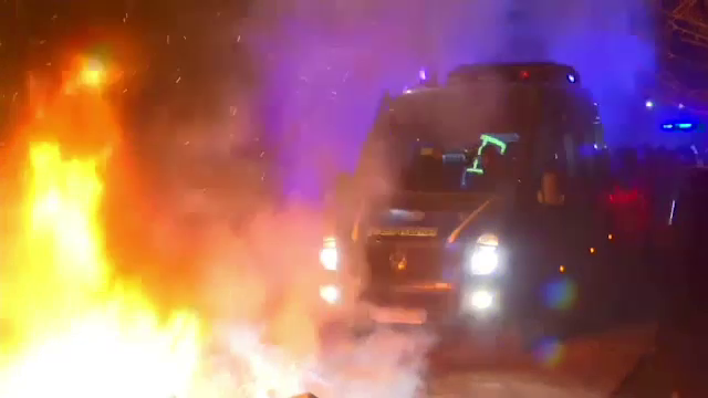 Violențe în Ucraina. Autobuzele cu evacuații din Wuhan au fost atacate