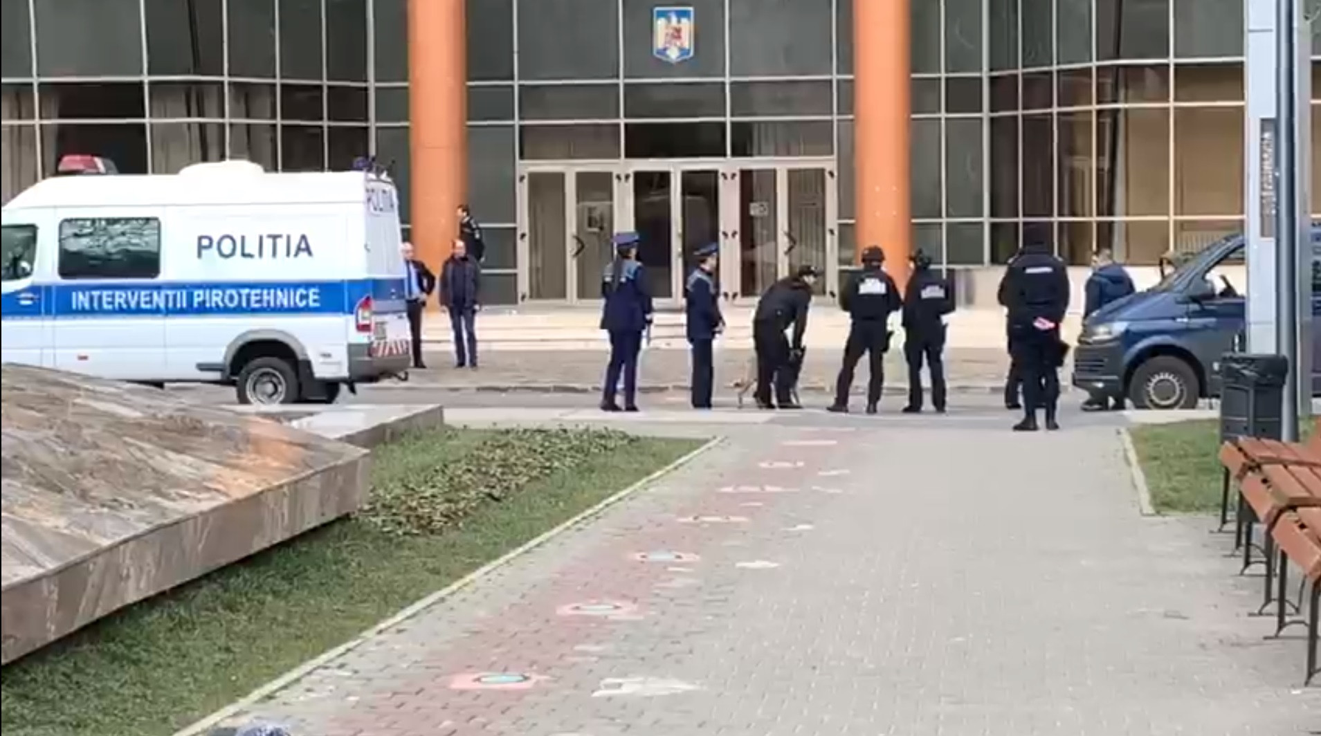 Amenințare falsă cu bombă la Primăria Sectorului 2 din Capitală