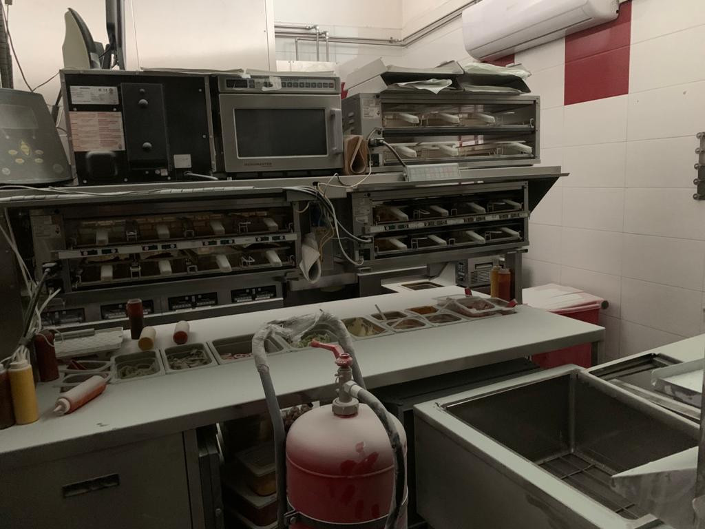 incendiu aeroport otopeni