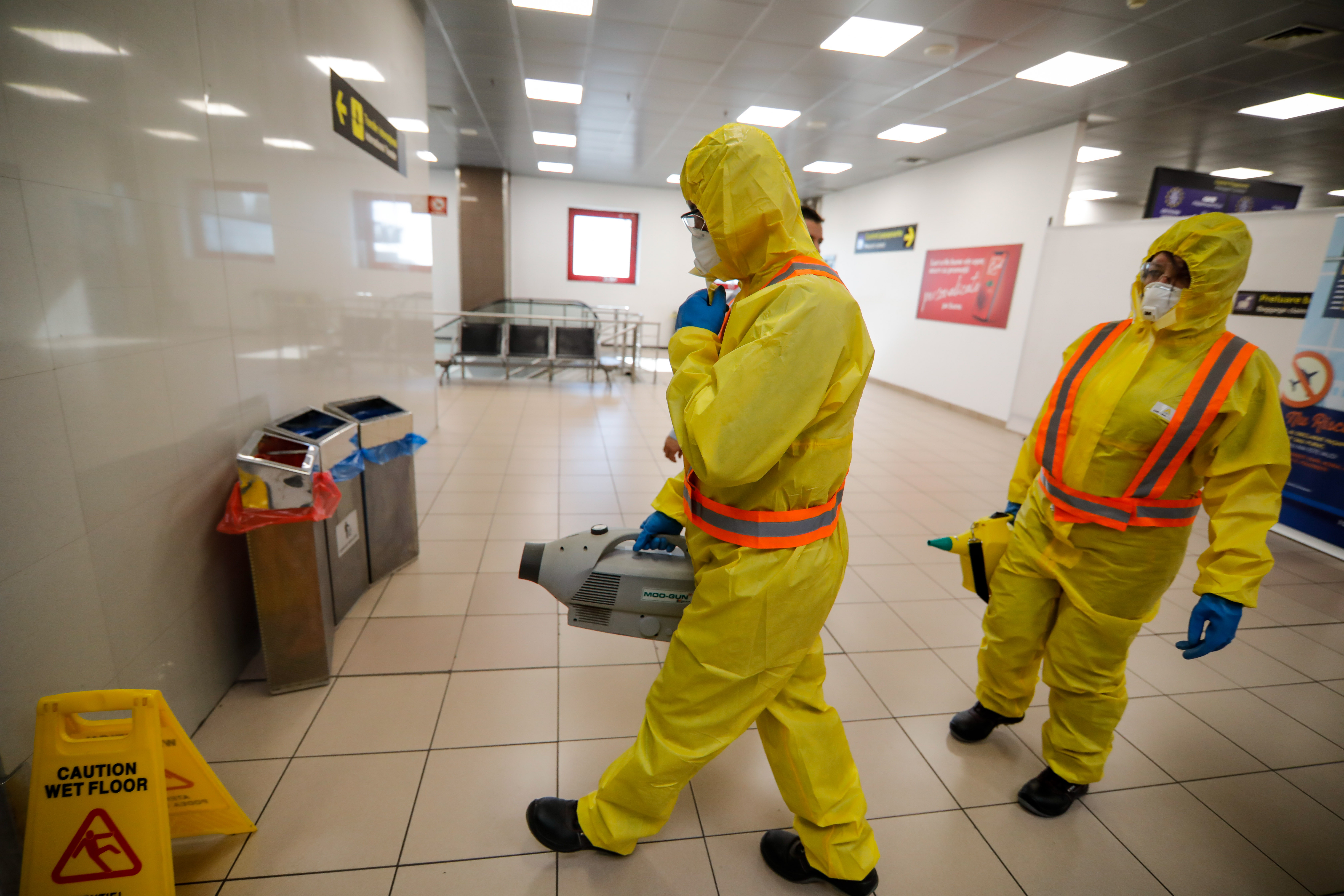 Măsurile autorităților din România împotriva coronavirusului. Avertisment SRI privind situația de la frontieră