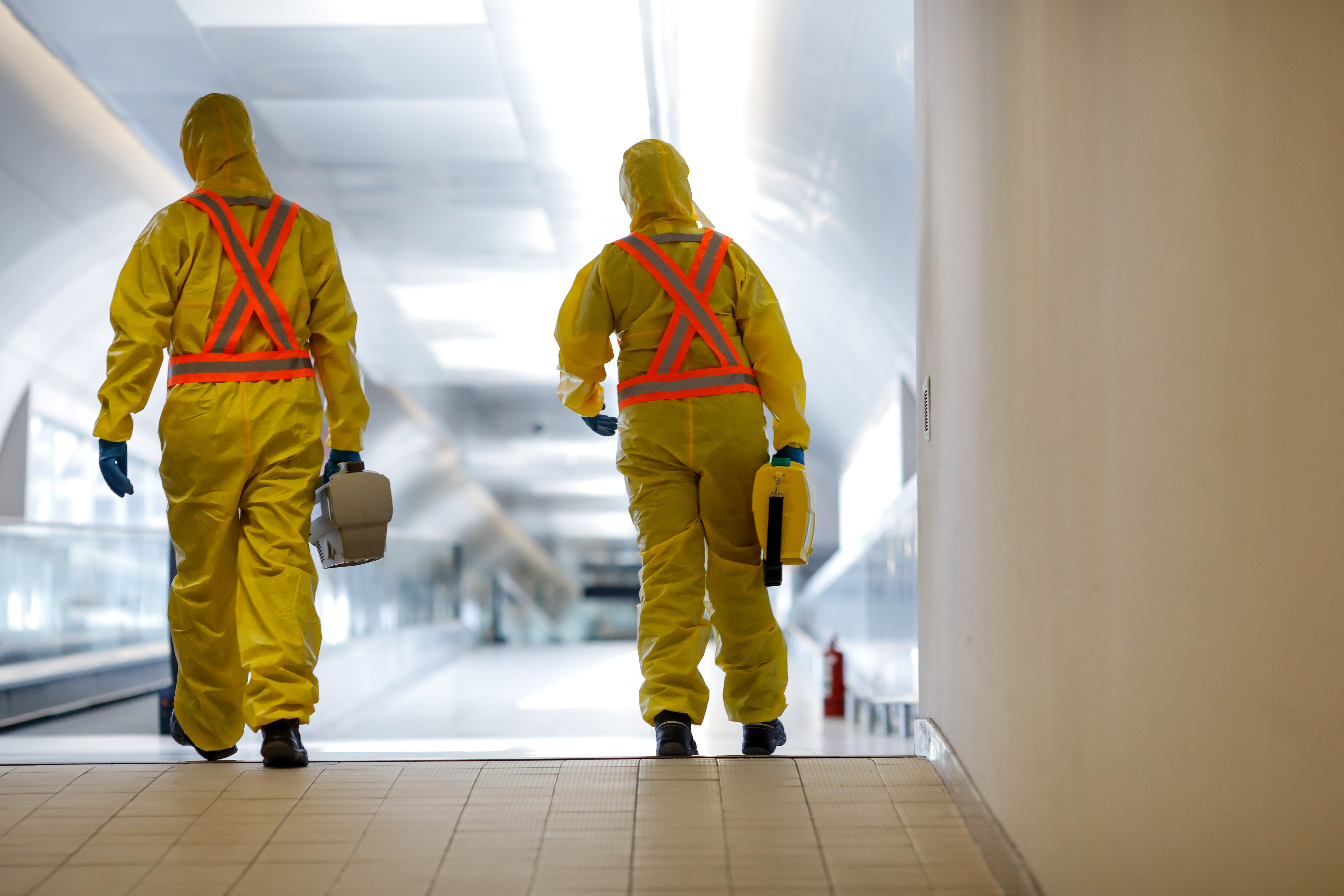 Un bărbat din Gorj, primul caz de coronavirus din România. Primele imagini de la casa acestuia, păzită de poliție